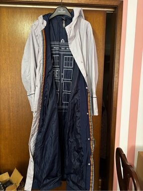 13th Doctor Who Long Hooded Trench Coat - Light Lilac with Navy Lining